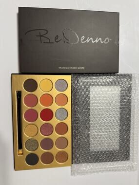BeDenno 18 Color Eyeshadow Palette
